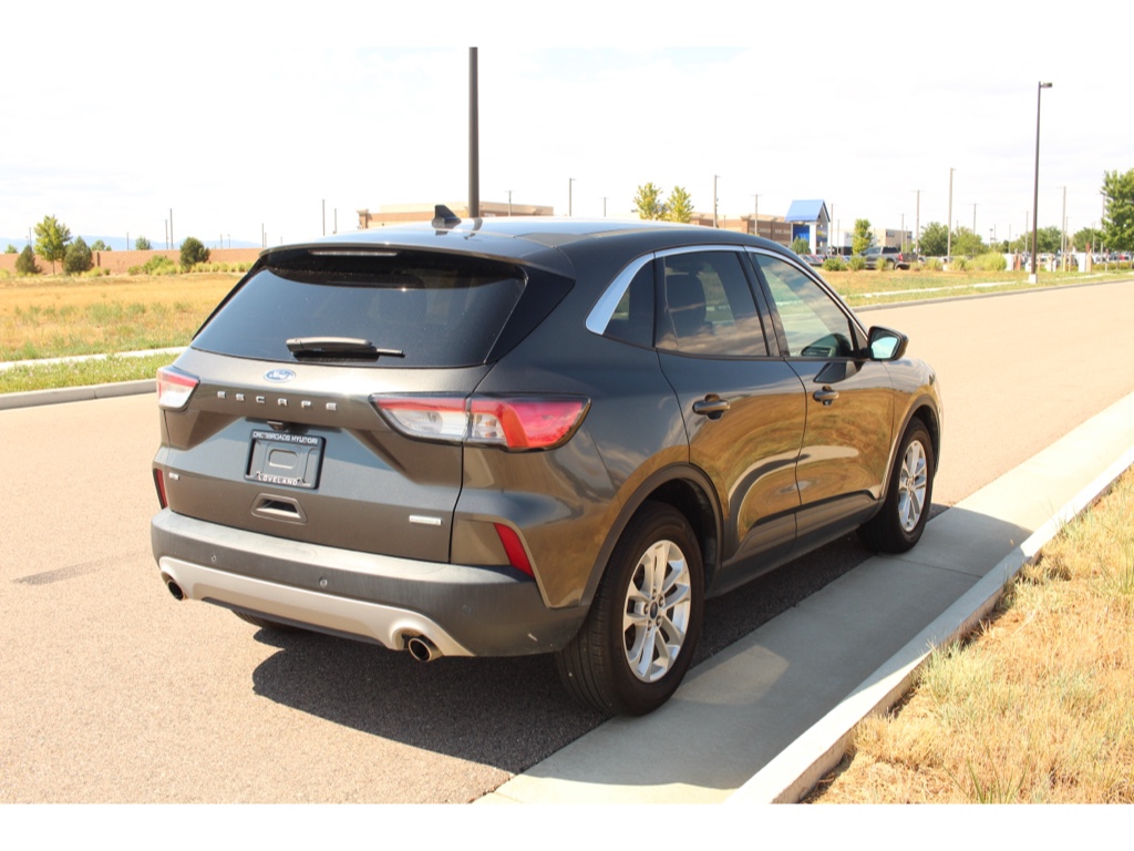 2020 Ford Escape SE photo 4