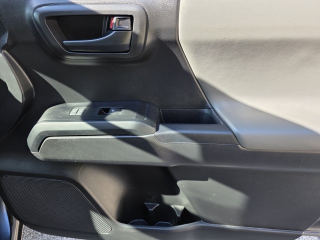 2023 Toyota Tacoma SR photo 12