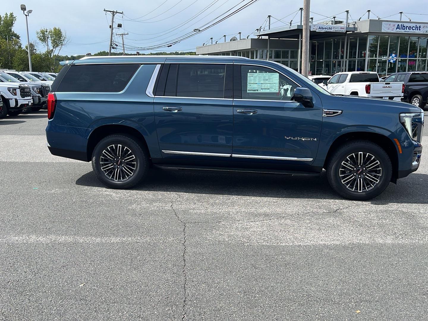 2025 Gmc Yukon XL photo 5
