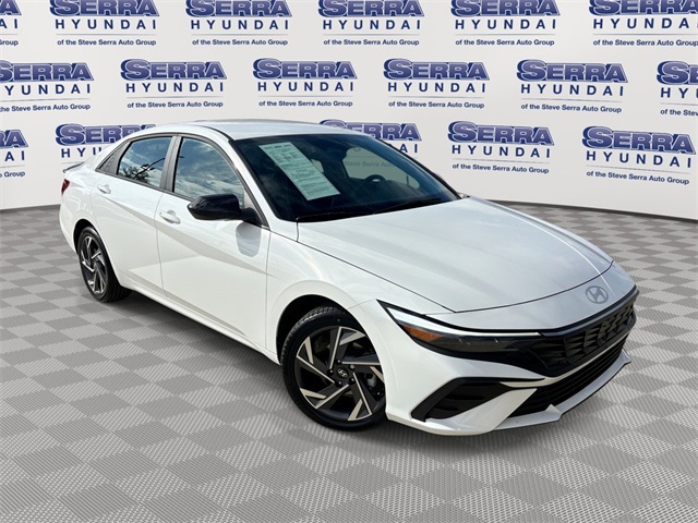 2025 Hyundai Elantra SEL's photo