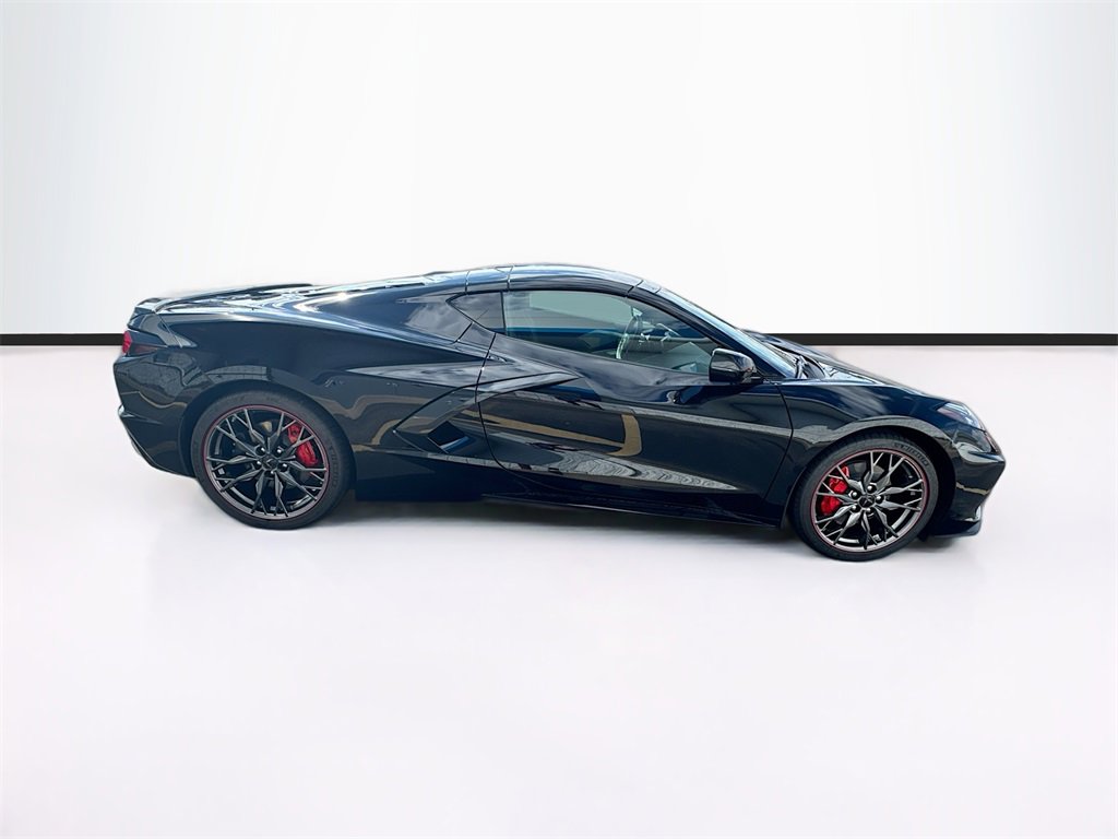 2024 Chevrolet Corvette Stingray 2LT photo 8