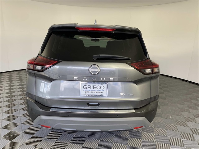 2022 Nissan Rogue SV photo 3