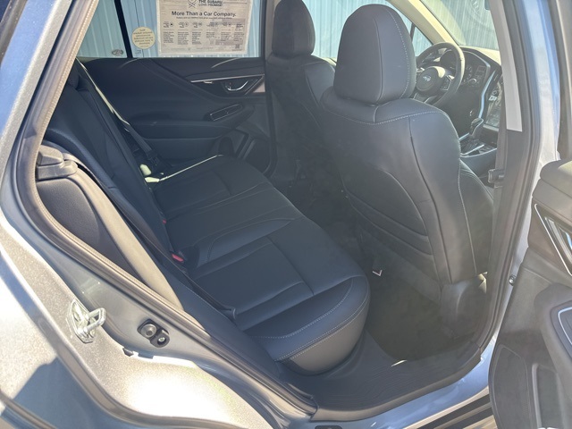 2025 Subaru Outback Touring XT photo 4