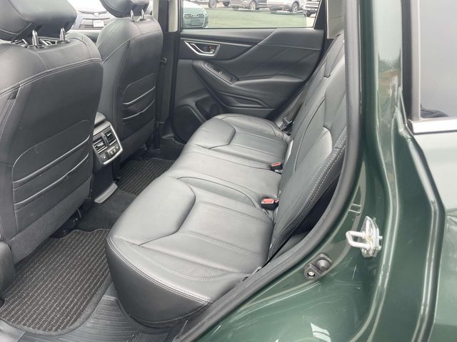 2023 Subaru Forester Touring photo 16