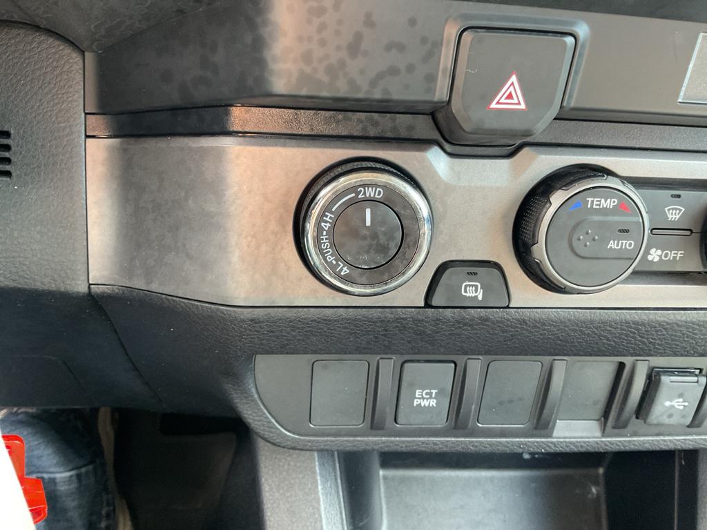 2023 Toyota Tacoma SR 4x4 photo 26