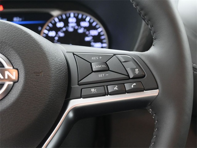 2025 Nissan Sentra SV photo 2