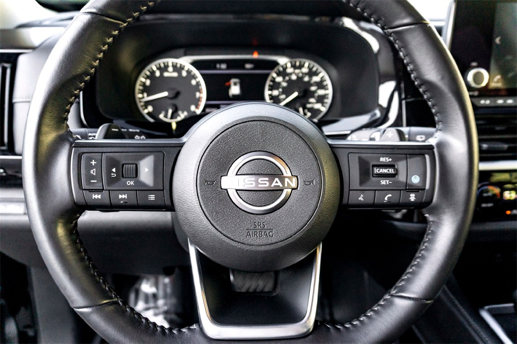 2025 Nissan Pathfinder SV photo 15