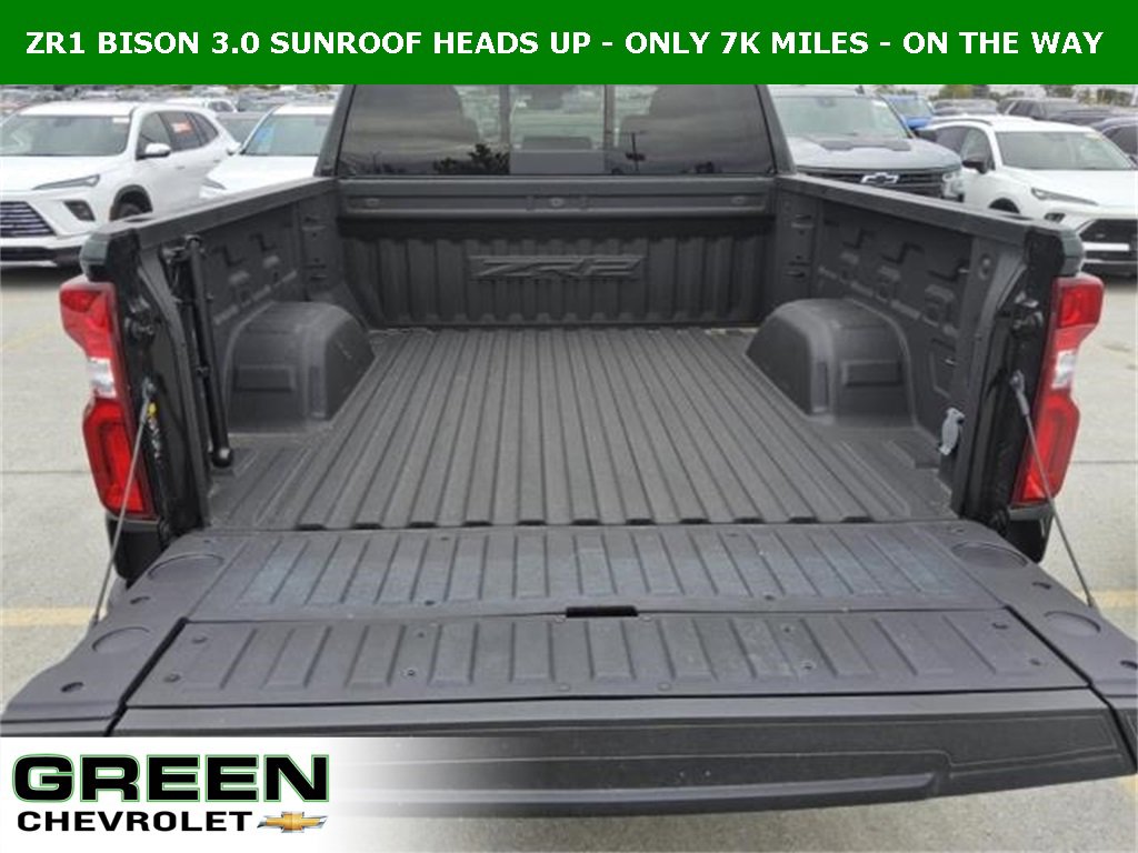 2024 Chevrolet Silverado 1500 ZR2 photo 3