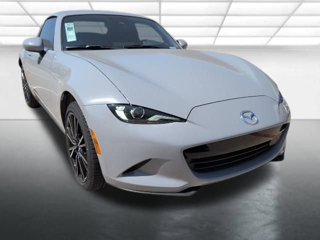 2025 Mazda MX-5 Miata RF Grand Touring's photo
