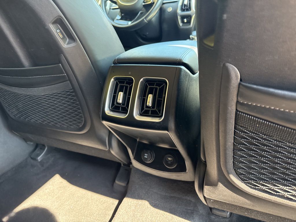 2021 Kia Sorento S photo 11