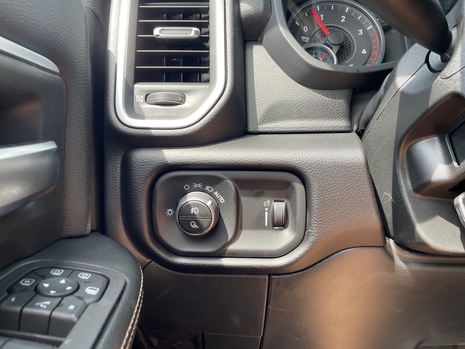 2025 Ram 2500 Big Horn photo 20