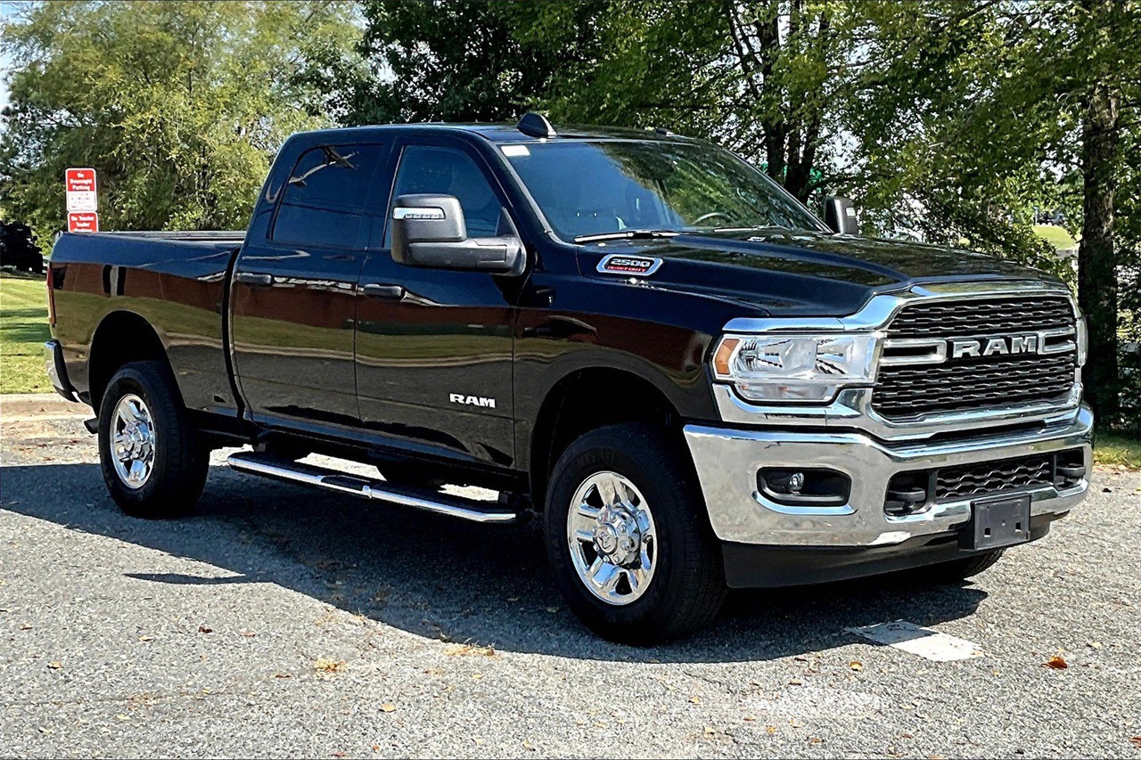 2024 Ram 2500 Big Horn photo 2