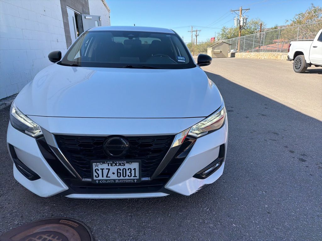 2023 Nissan Sentra SR photo 4