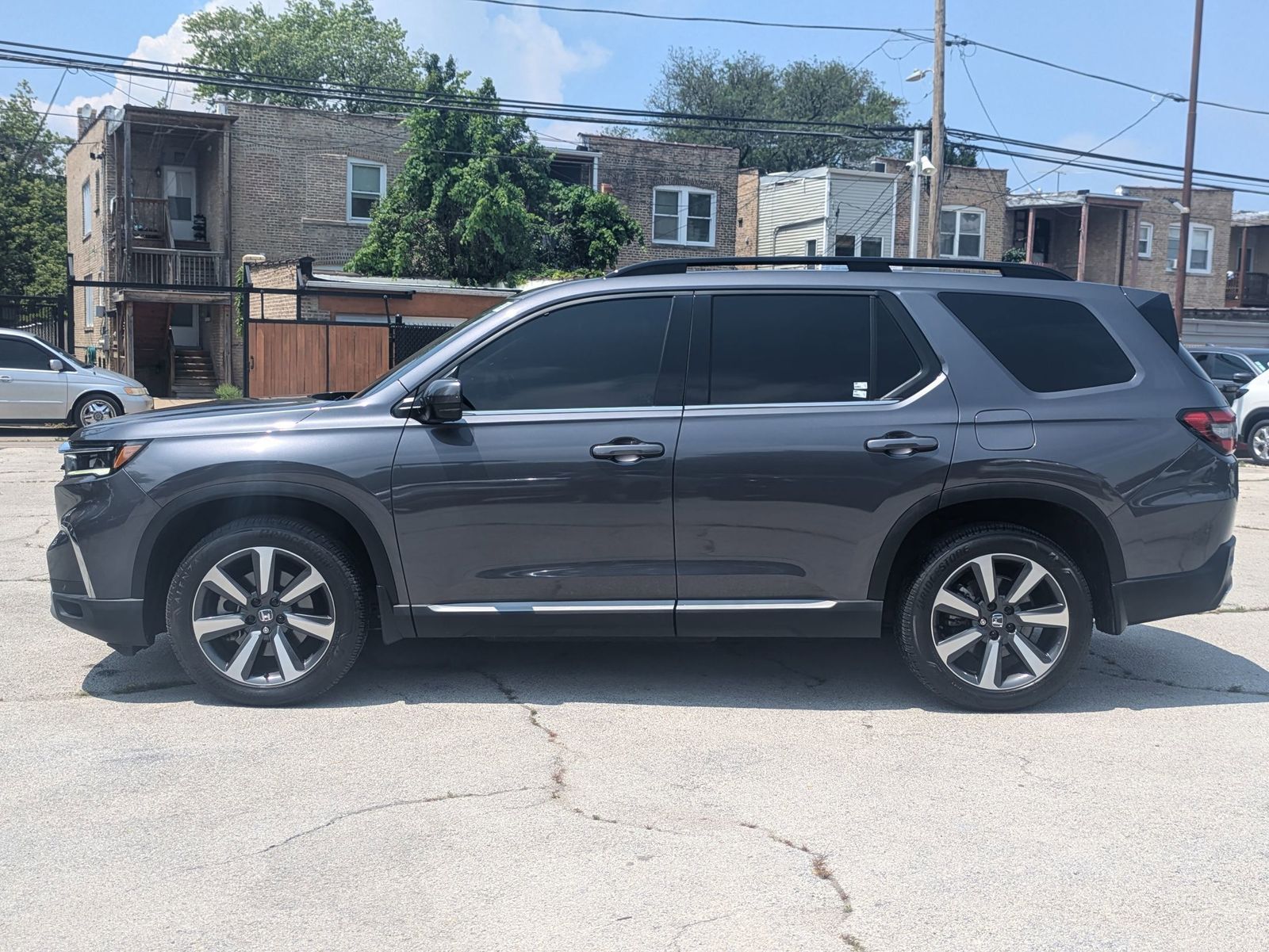 2023 Honda Pilot Touring photo 7