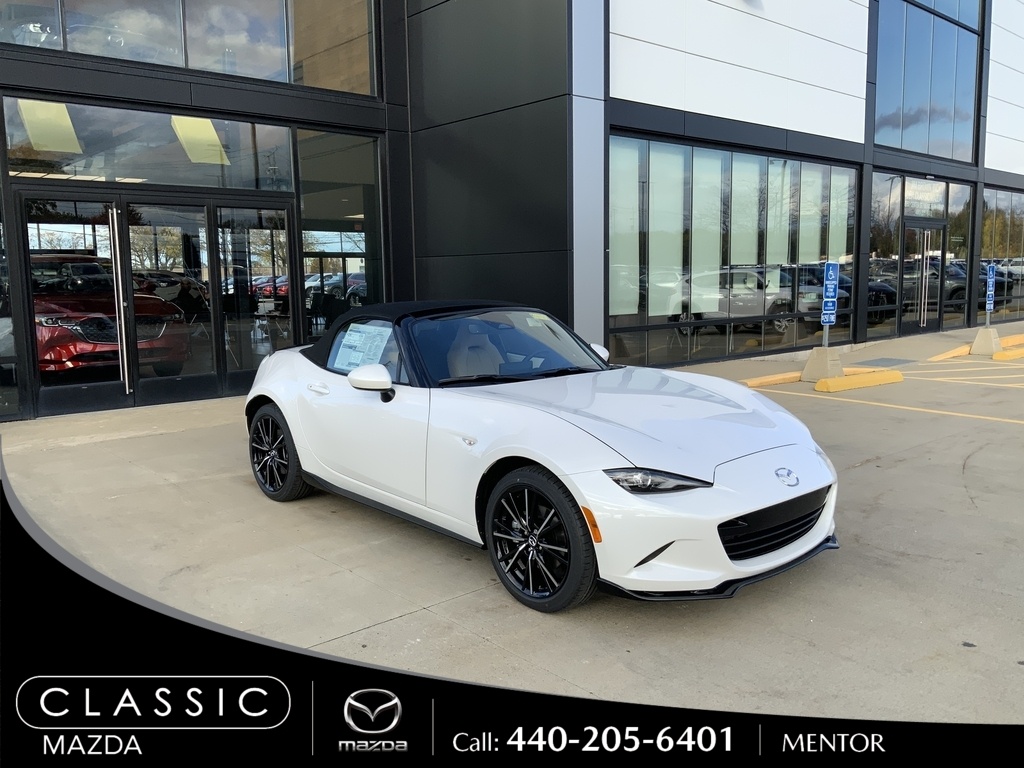 2025 Mazda MX-5 Miata Grand Touring's photo