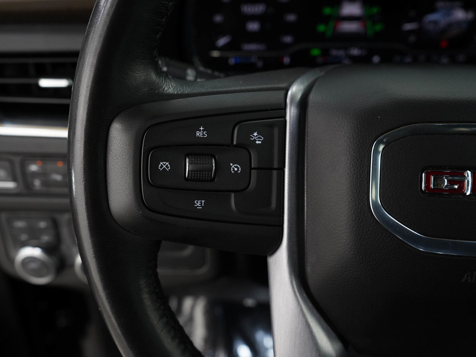 2022 Gmc Yukon XL SLE photo 21