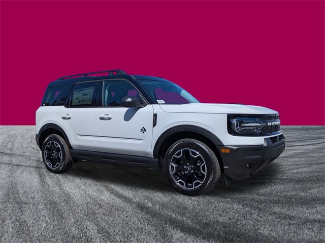 2025 Ford Bronco Sport Outer Banks photo 2