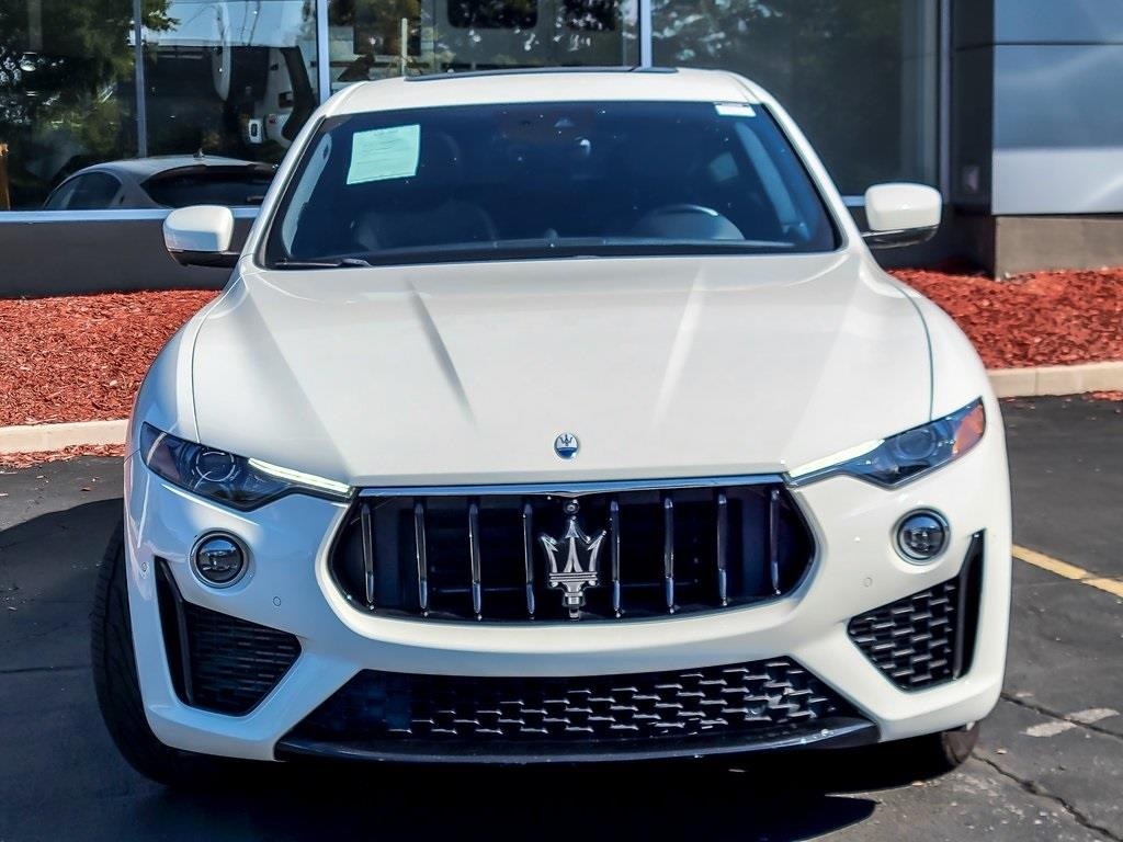 2023 Maserati Levante Modena S photo 3