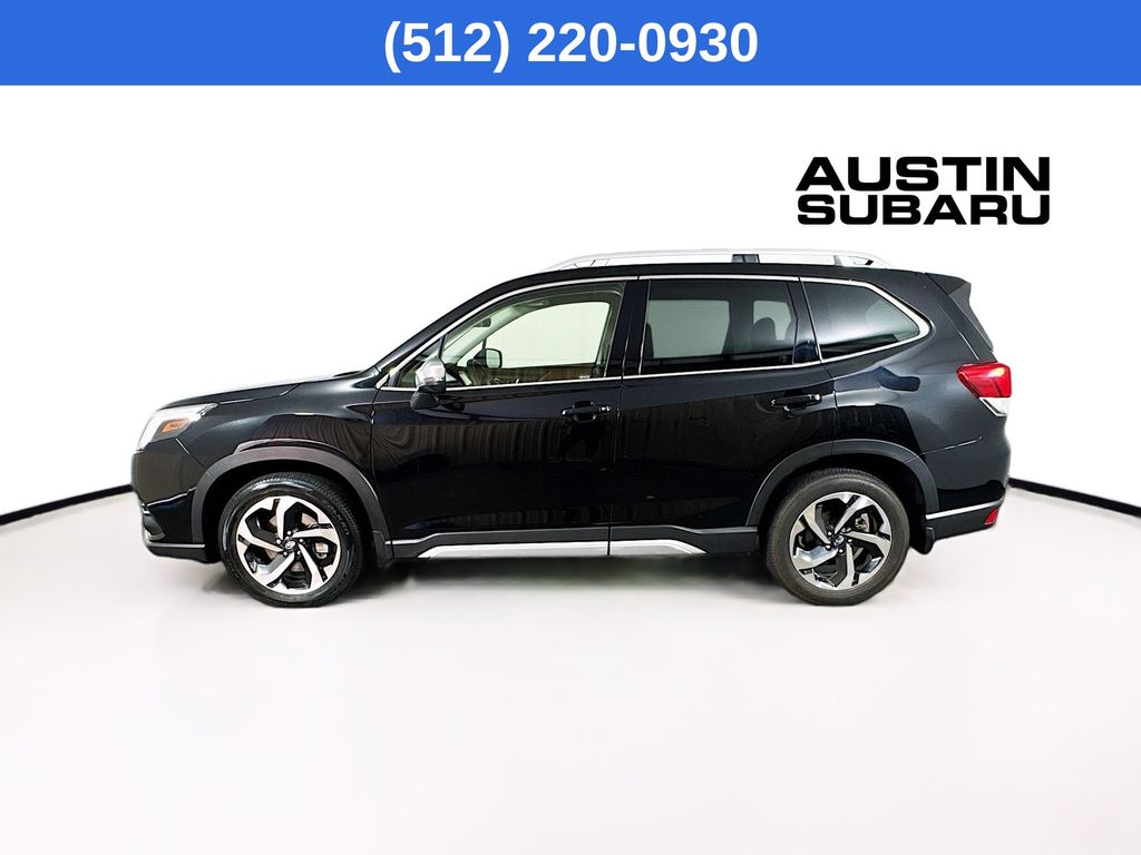 2022 Subaru Forester Touring photo 4