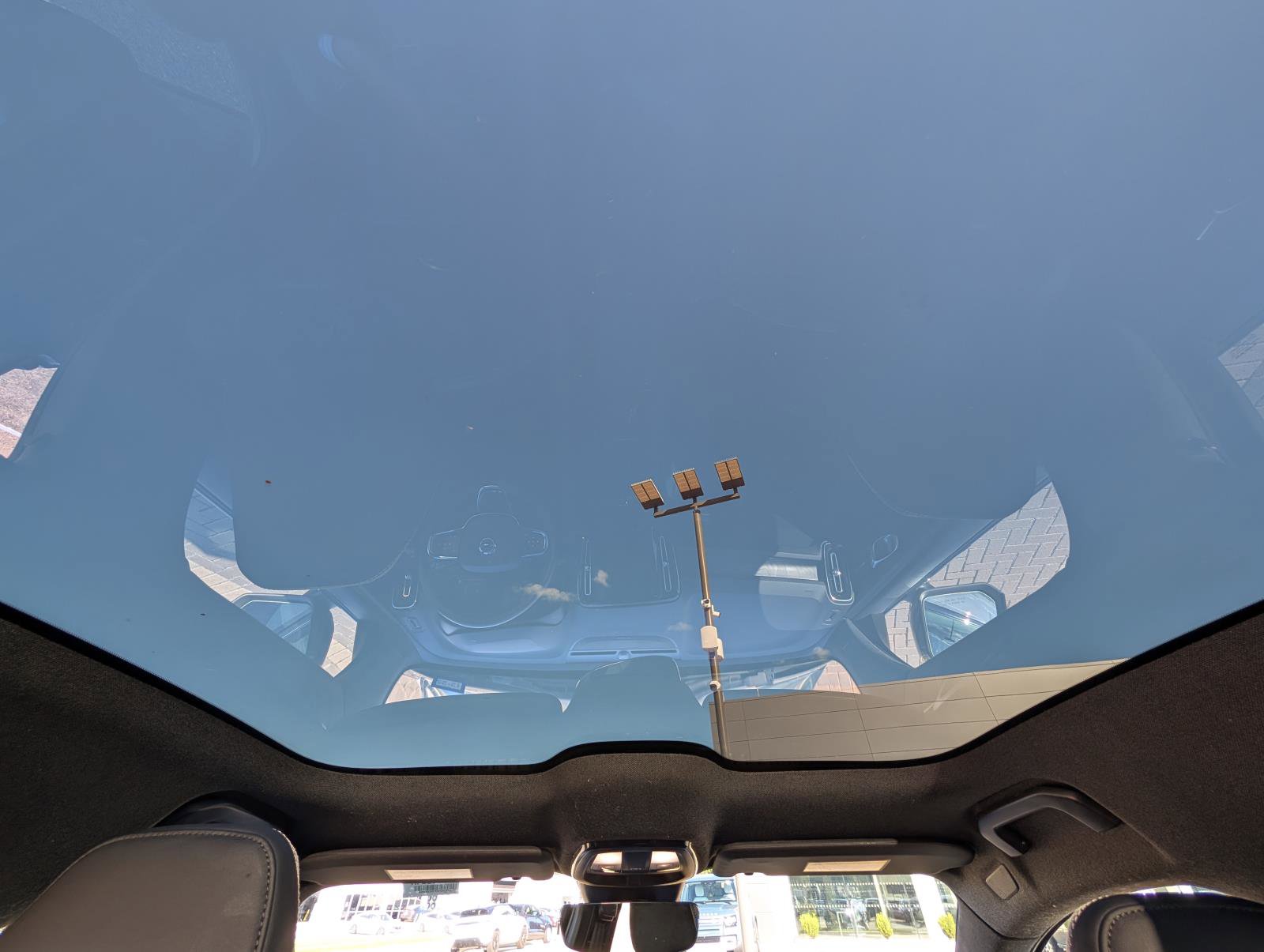 2023 Volvo C40 Recharge Ultimate photo 32