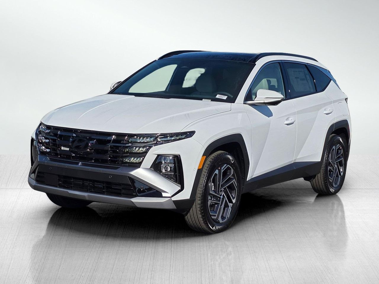 2026 Hyundai Tucson Hybrid Limited photo 3