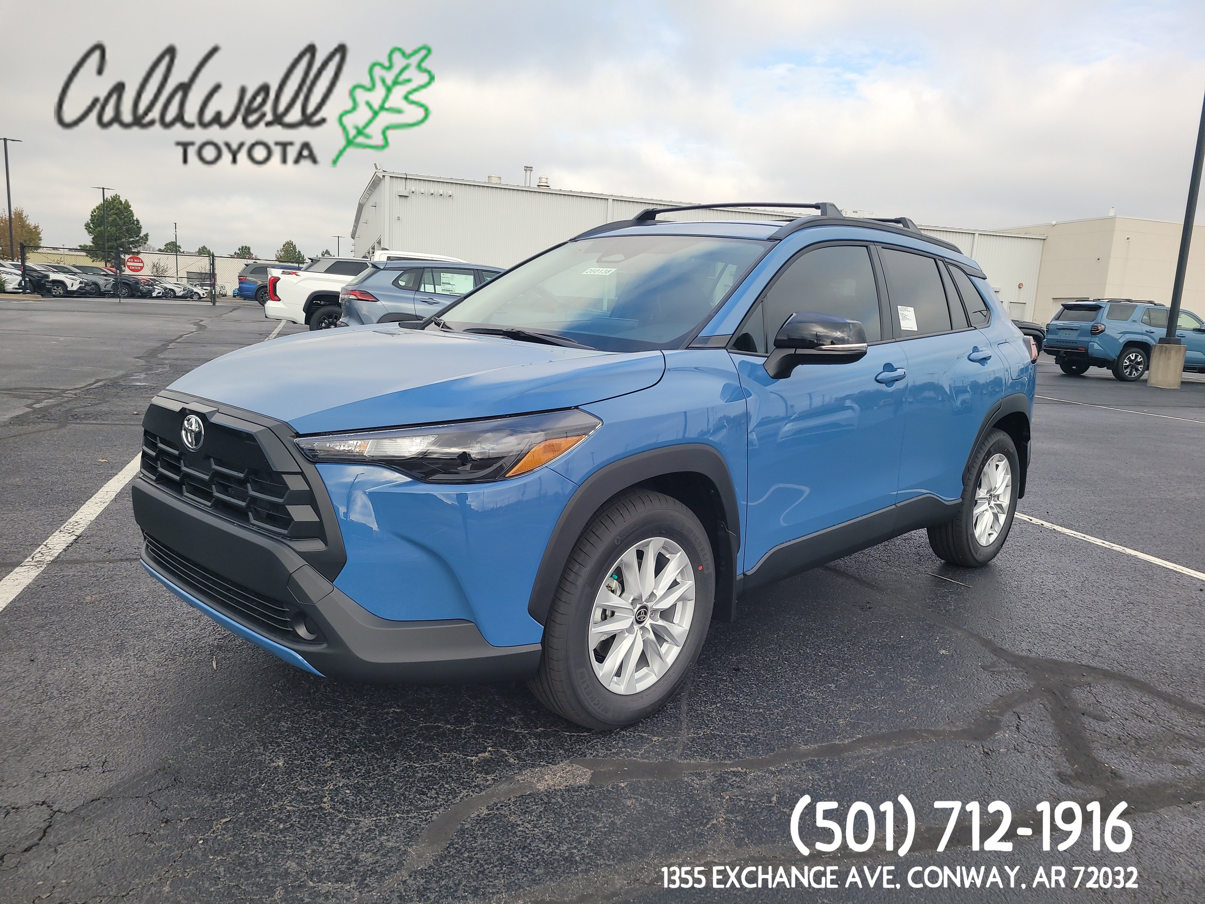 2026 Toyota Corolla Cross LE's photo