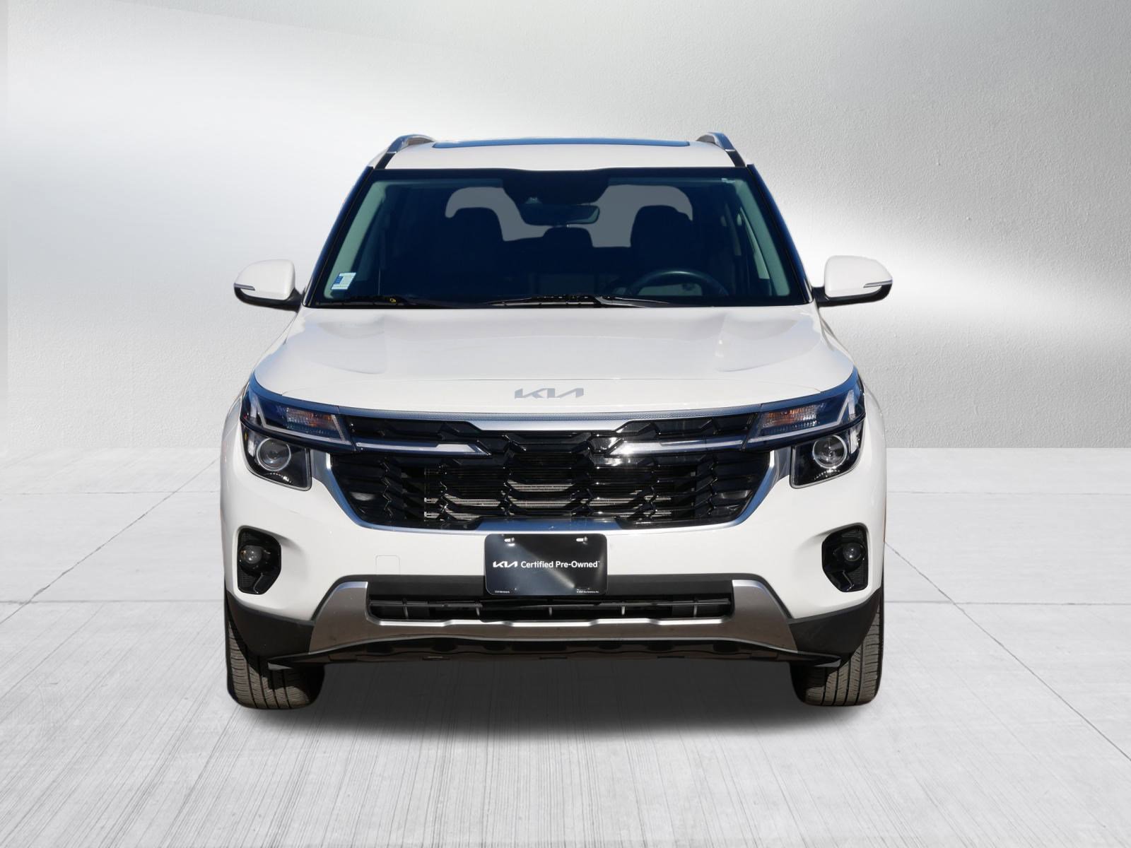 2024 Kia Seltos EX photo 2