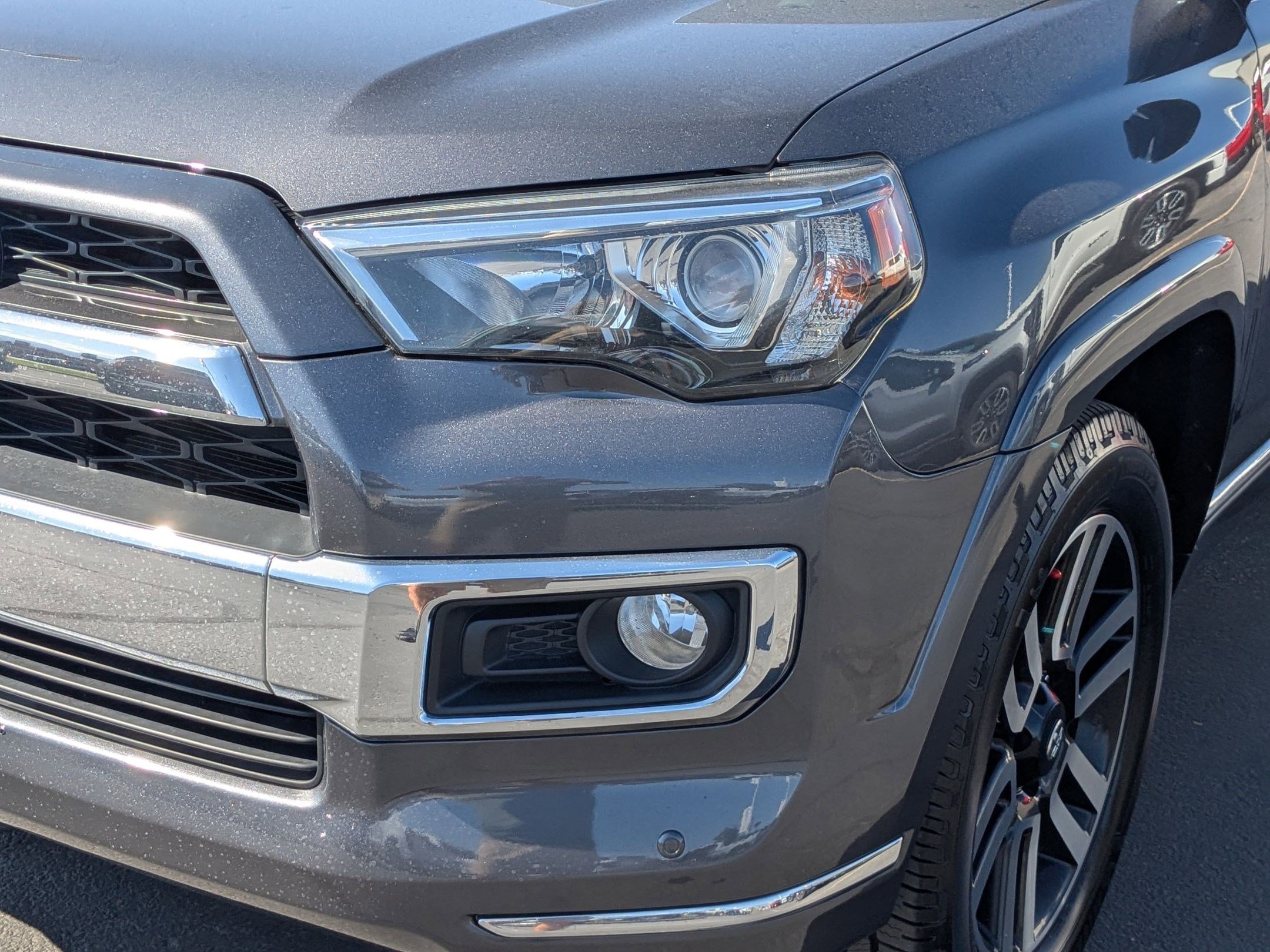 2016 Toyota 4Runner Limited photo 8
