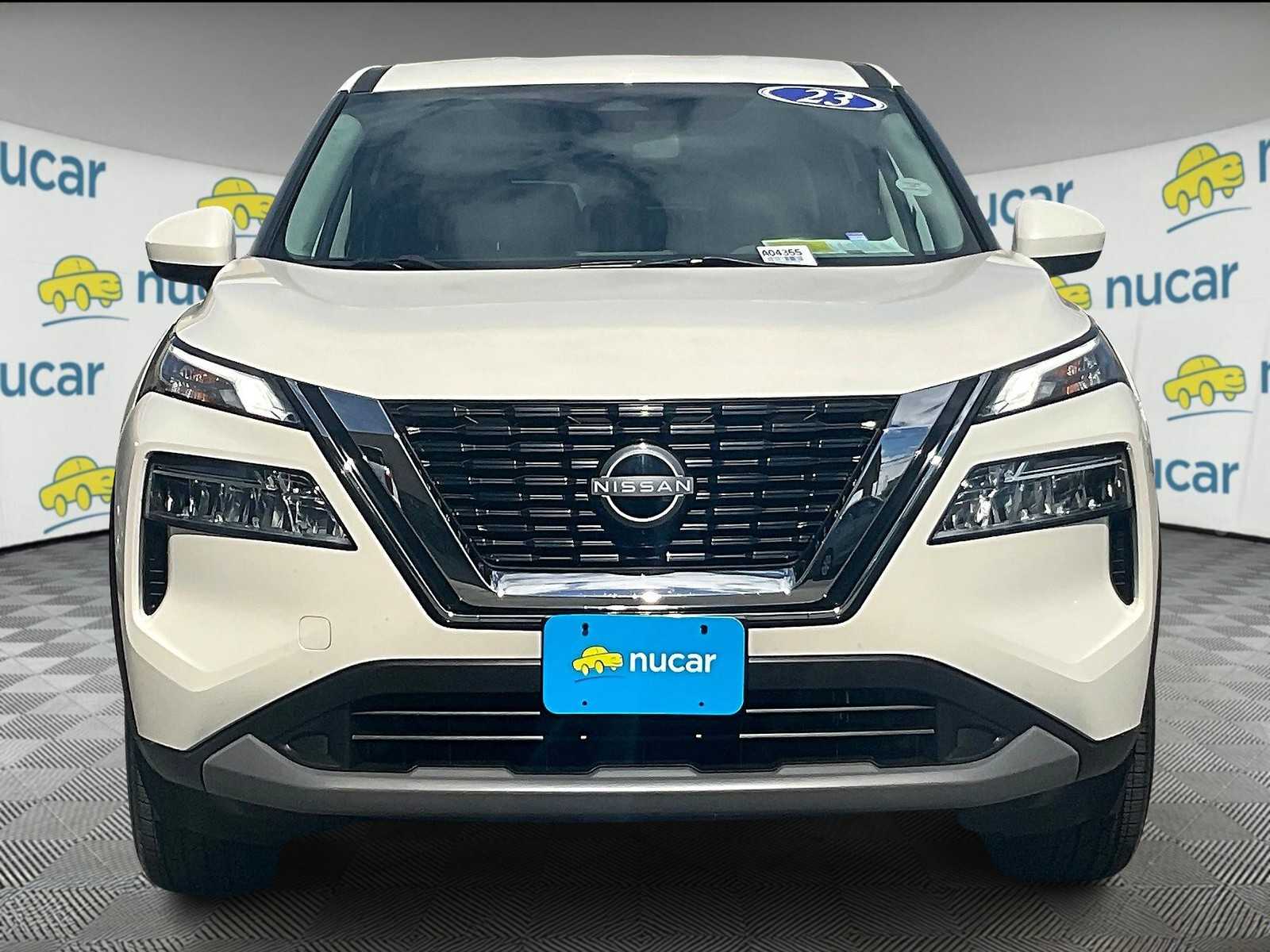 2023 Nissan Rogue SV photo 2