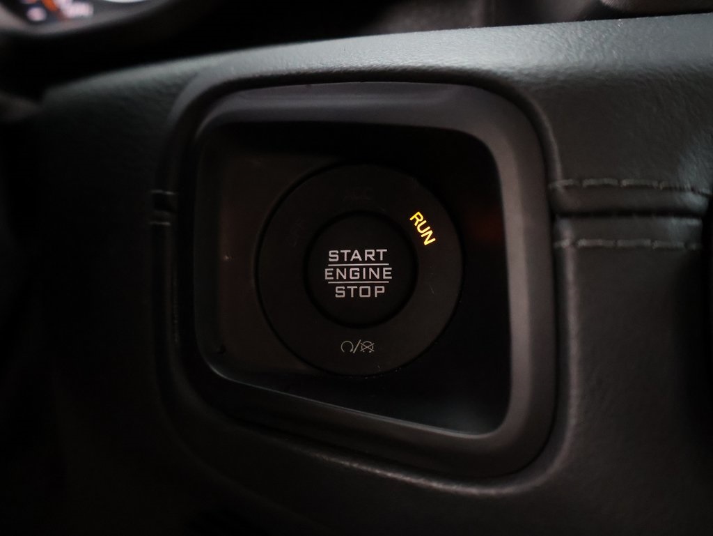 2024 Jeep Wrangler Sahara photo 27
