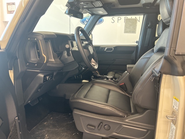 2025 Ford Bronco Badlands photo 17