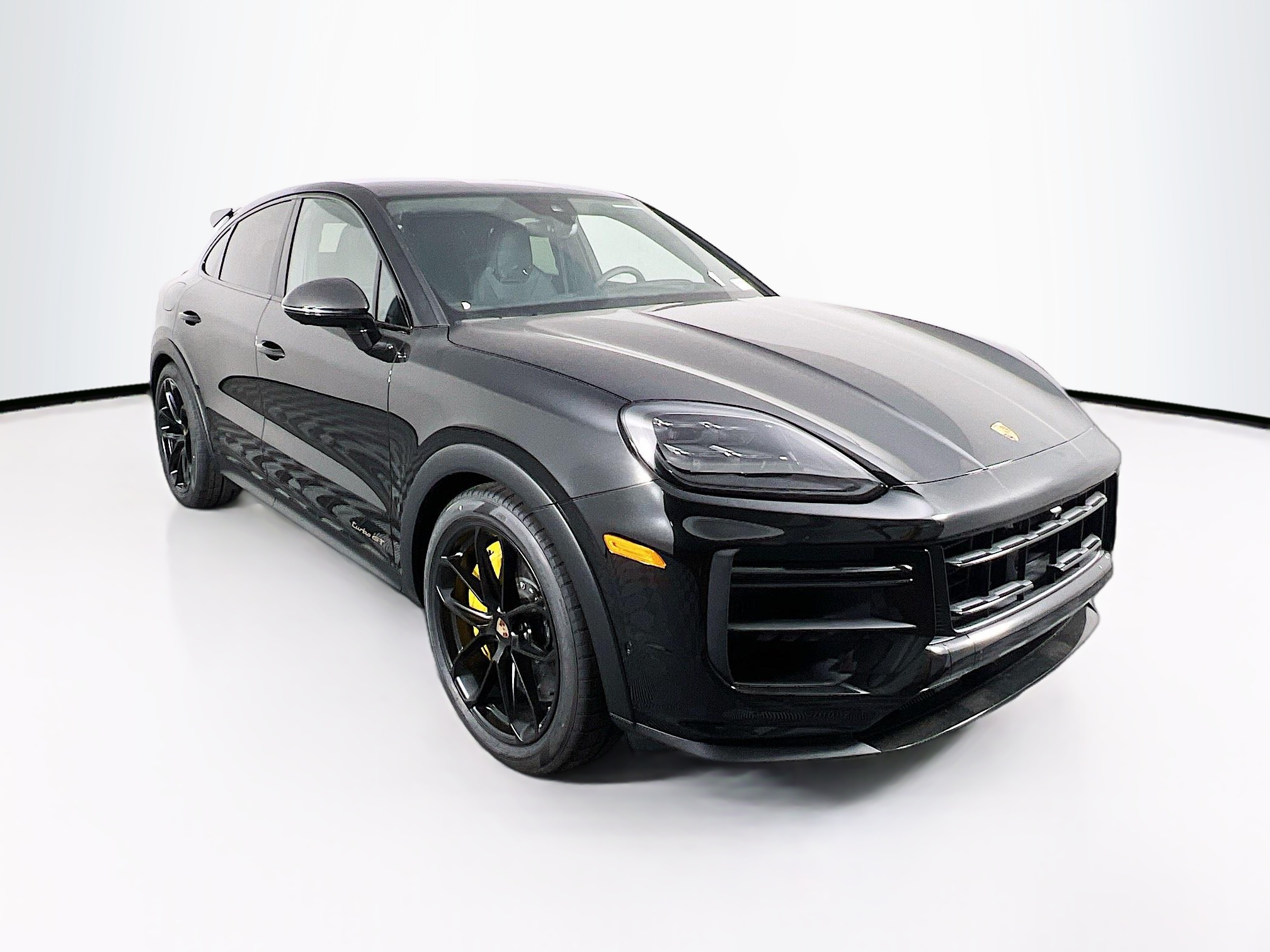 2025 Porsche Cayenne Turbo GT photo 4
