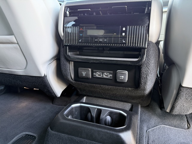 2025 Jeep Wagoneer Series III photo 11