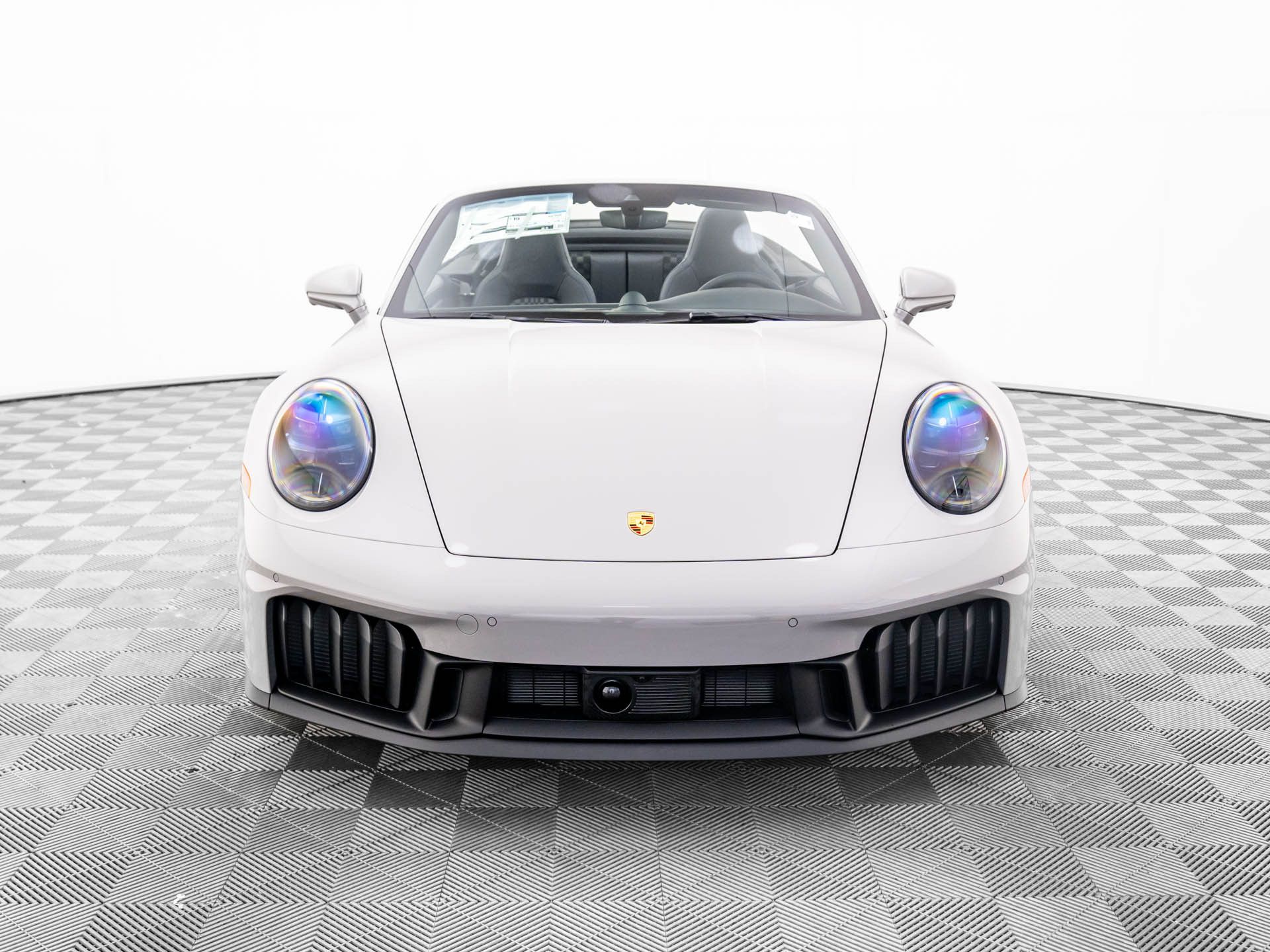 2026 Porsche 911 GTS photo 9