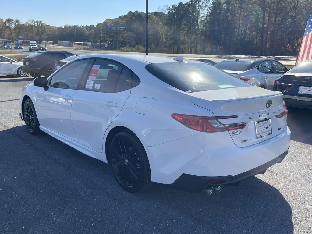 2026 Toyota Camry SE photo 3