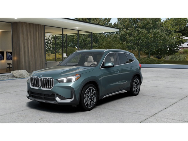2026 BMW X1 28i's photo