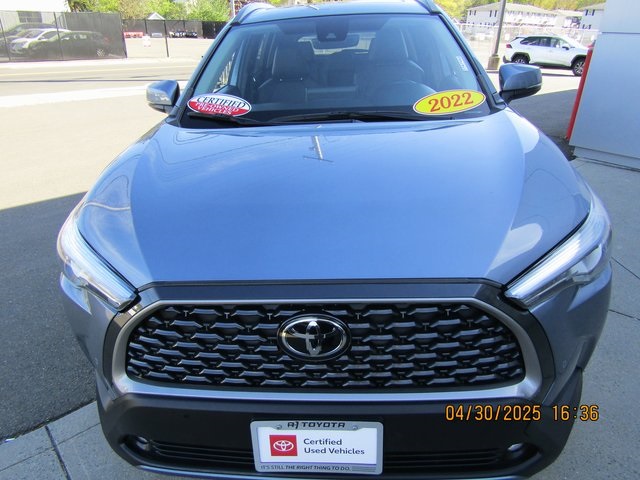Image 2 of GOLD CERTIFIED 2022 Toyota Corolla Cross XLE AWD