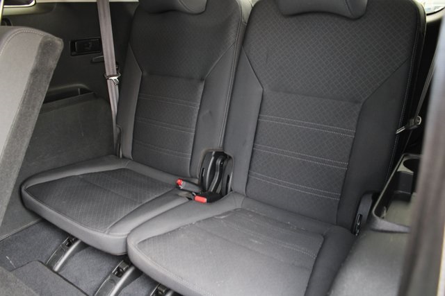 2020 Kia Sorento S photo 19