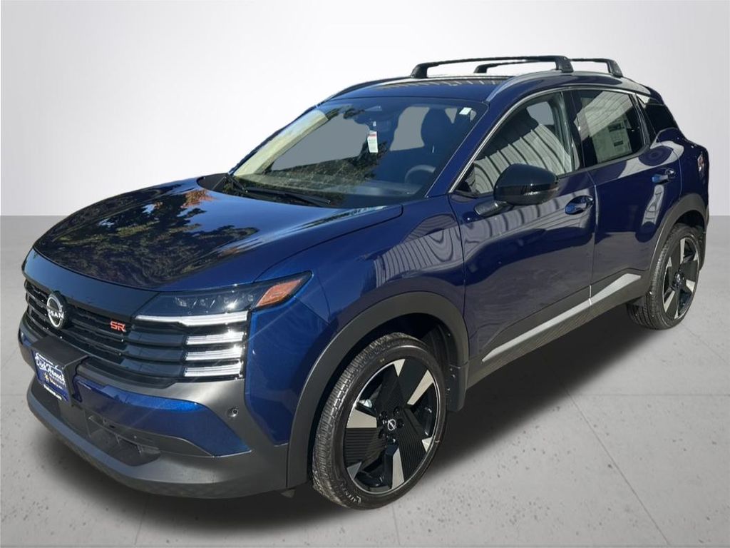 2026 Nissan Kicks SR photo 2