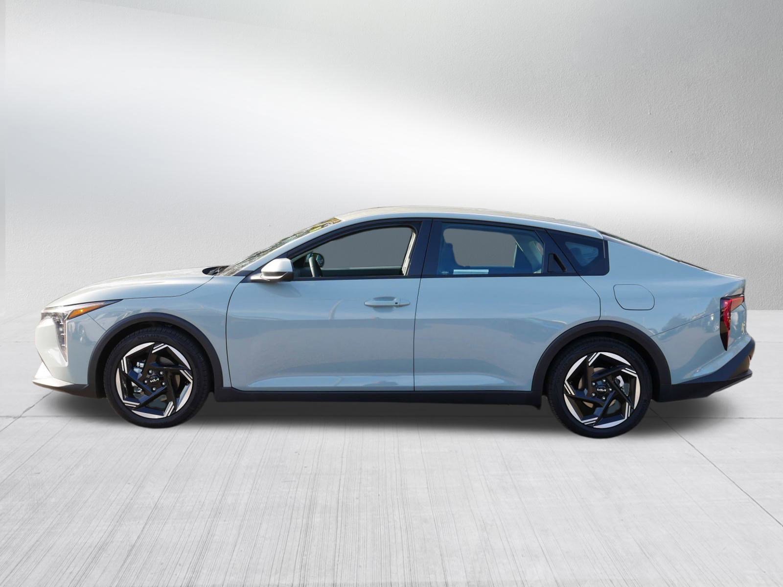 2025 Kia K4 EX photo 4