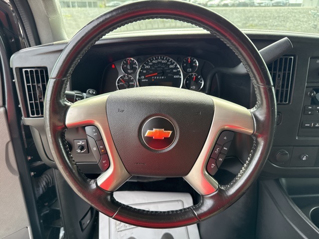 2017 Chevrolet Express Passenger 2500 LS photo 13