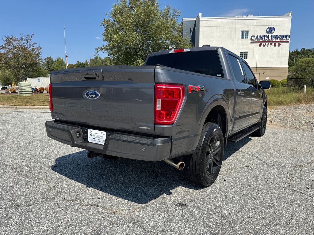 2021 Ford F-150 XLT photo 3