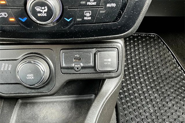 2020 Jeep Renegade Latitude photo 15