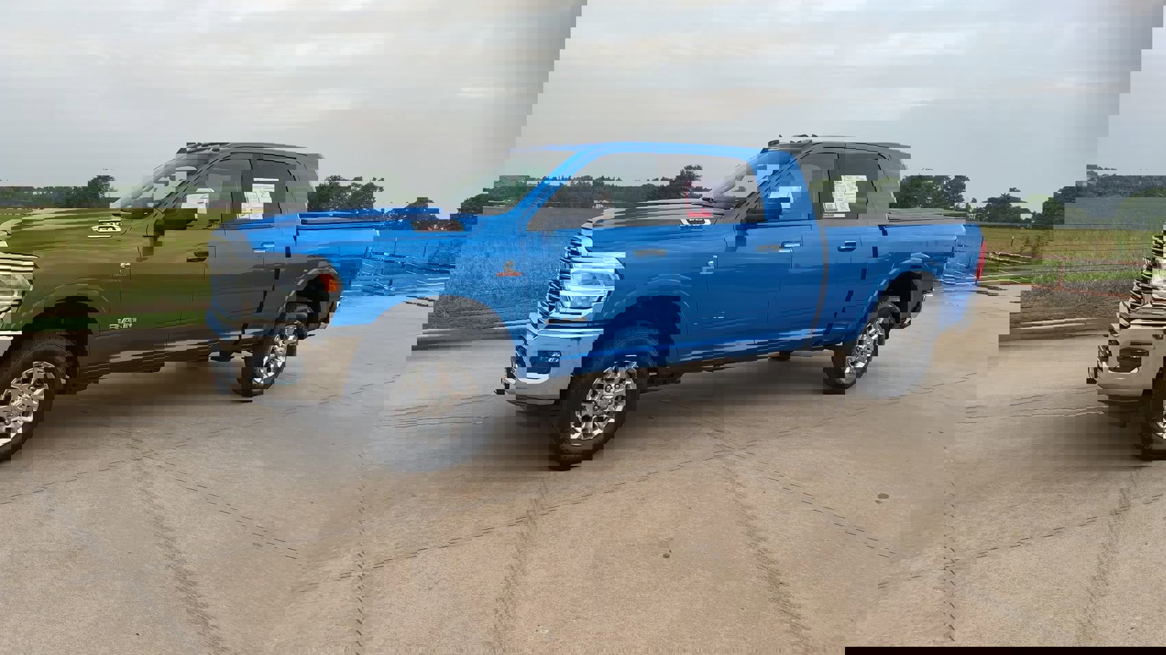 2022 Ram 2500 Laramie photo 4