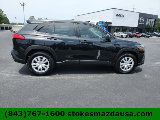 2024 Toyota Corolla Cross L photo 5
