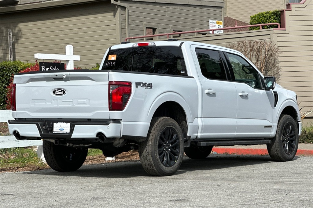 2025 Ford F-150 XLT photo 2