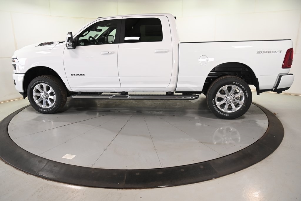 2025 Ram 2500 Laramie photo 4