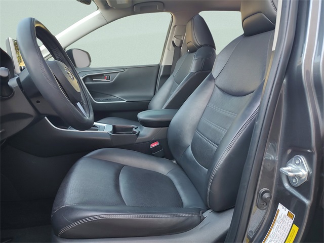 2019 Toyota RAV4 Limited photo 25