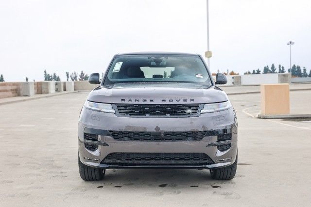 2025 Land Rover Range Rover Sport SE photo 2
