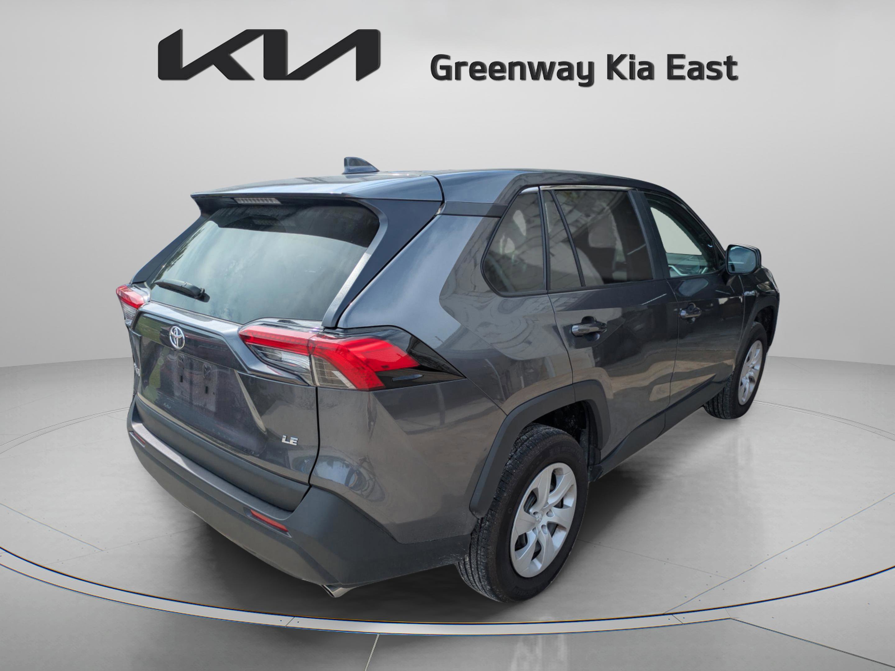 2024 Toyota RAV4 LE photo 12